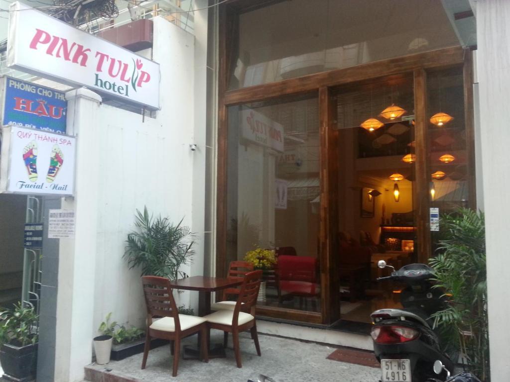 Pink Tulip Hotel Ho-Chi-Minh-Stadt Exterior foto